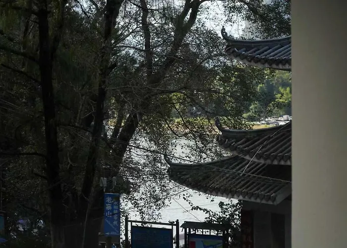 Mochi Luxury River View Resort Hotel