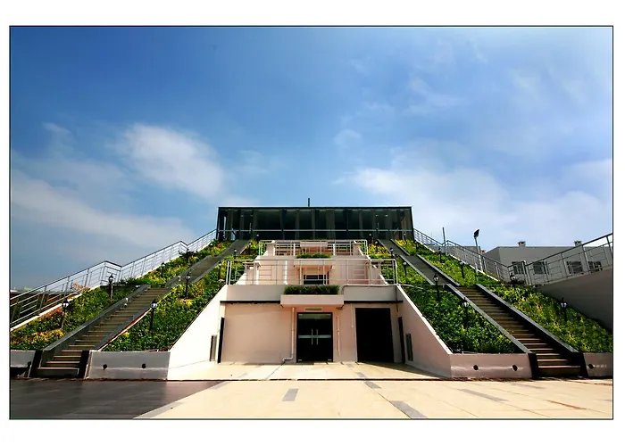 Mingfeng International Hotel